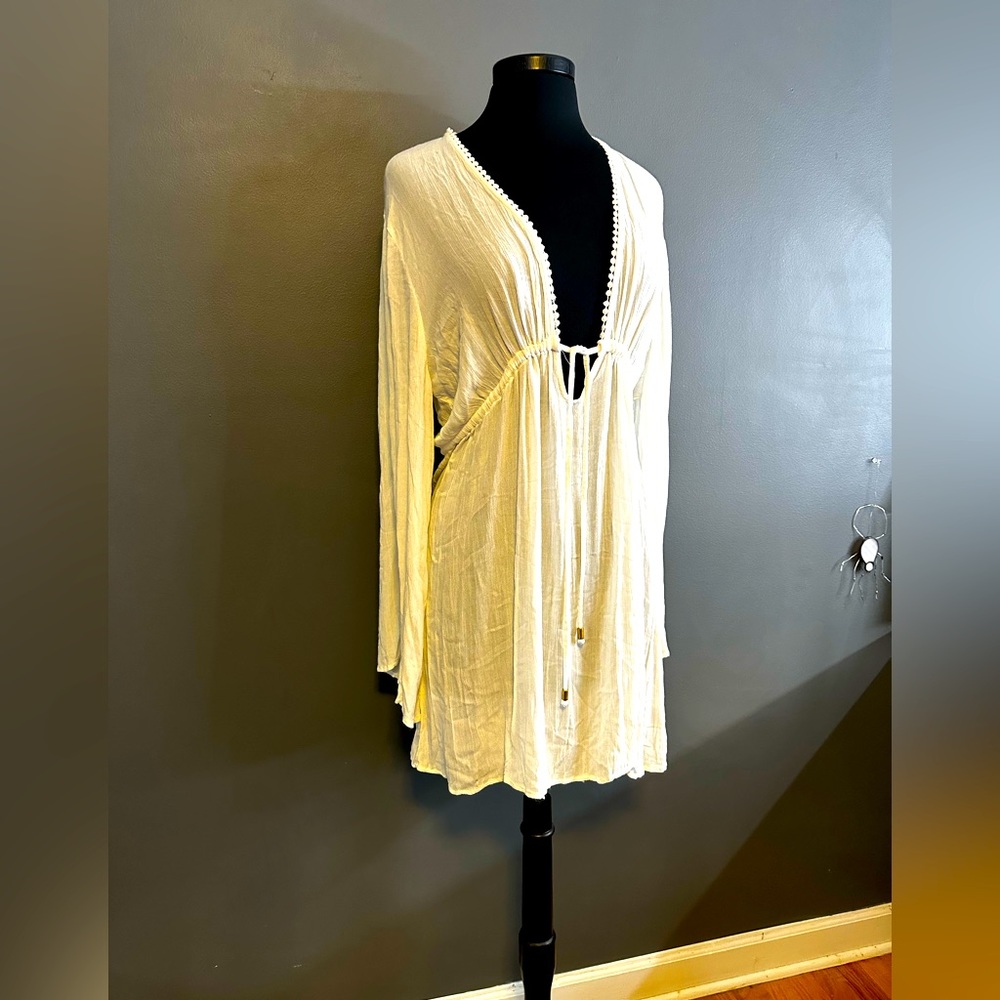 White deep V lace bathing suit cover up / women XL